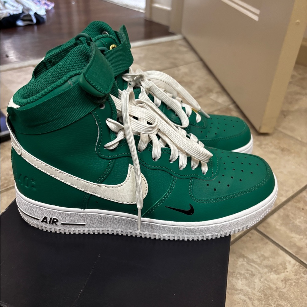 Nike Air Force 1 High
40th Anniversary Malachite